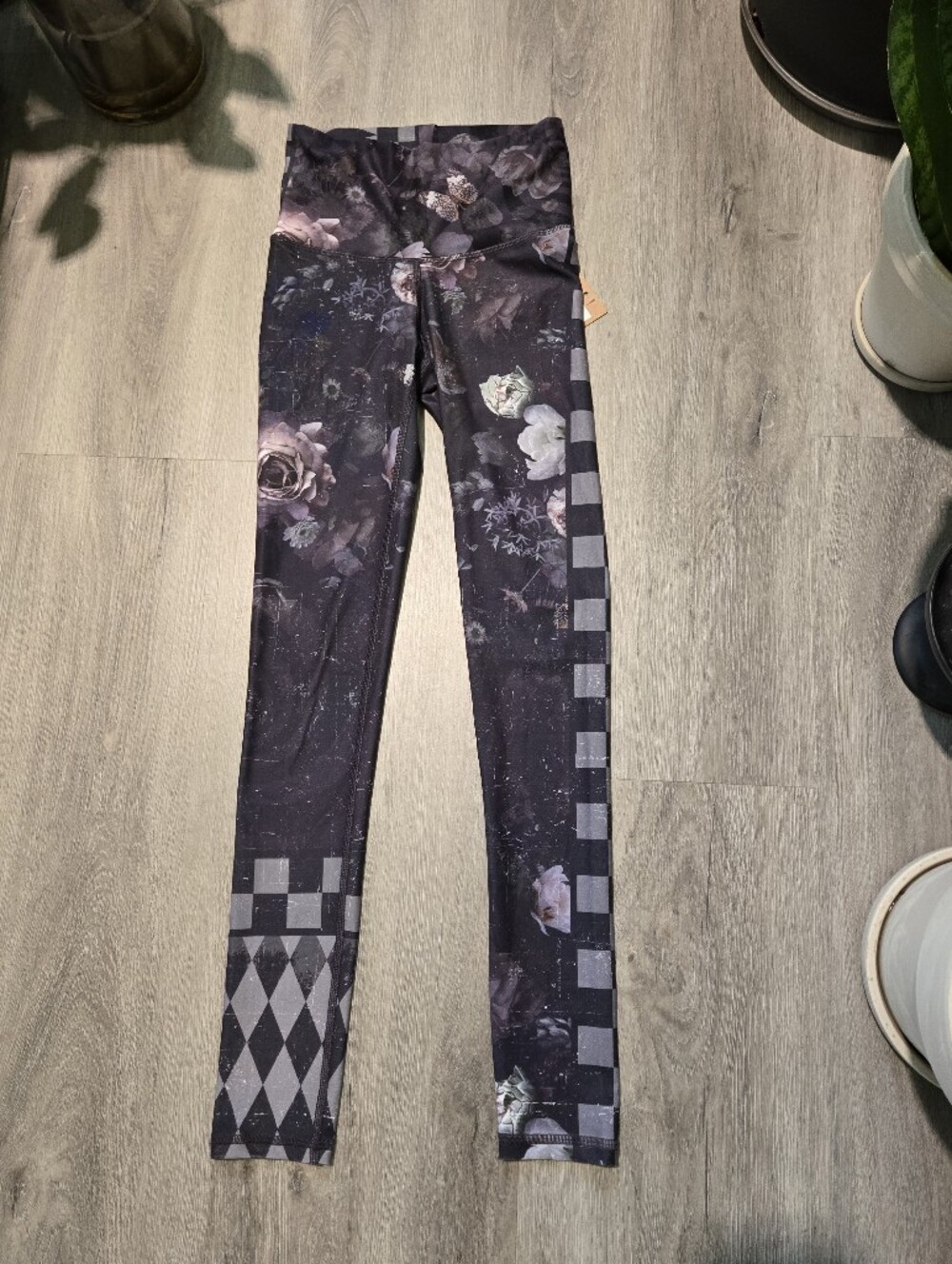 Niyama Sol *Rare* We Are All Mad Here Barefoot Leggings